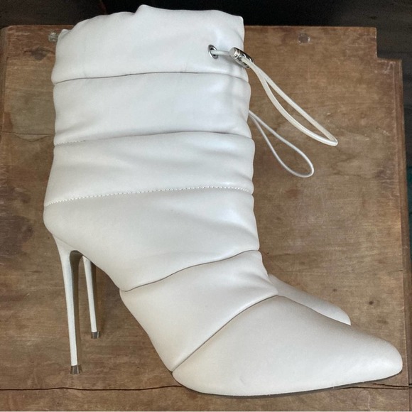 NEW Steve Madden Boots Snow booties heals puffer Cloak size 8 winter white - Picture 8 of 10